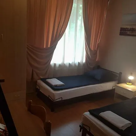 Park Hotel *